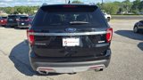 Used 2016 Ford Explorer Platinum image 2