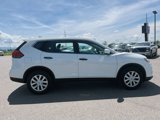Used 2017 Nissan Rogue S image 2