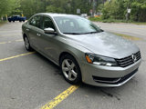 Used 2013 Volkswagen Passat TDI SE image 3