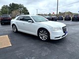 Used 2018 Chrysler 300 Touring w/ Chrome Appearance Package image 4