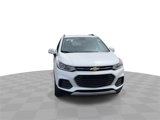 Used 2022 Chevrolet Trax LT w/ LT Convenience Package image 4