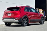 Used 2023 Kia Niro EX image 4