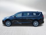 New 2025 Chrysler Pacifica Select image 4