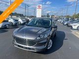 Used 2022 Ford Escape SE image 1
