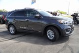 Used 2016 Kia Sorento LX w/ LX Convenience Package image 3