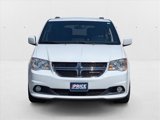 Used 2018 Dodge Grand Caravan SXT image 2