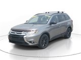 Used 2018 Mitsubishi Outlander SE image 3