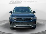 New 2024 Volkswagen Taos SE image 2