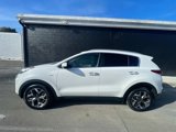 Used 2020 Kia Sportage EX image 2