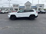 Used 2023 Jeep Cherokee Altitude Lux image 2