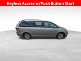 Used 2017 Toyota Sienna L image 4