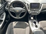 Used 2023 Chevrolet Malibu LT image 3