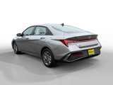 Used 2025 Hyundai Elantra Blue image 3