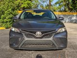 Used 2018 Toyota Camry SE image 2