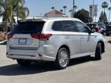 Used 2022 Mitsubishi Outlander LE image 3