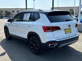 Certified 2023 Volkswagen Taos SE w/ Panoramic Sunroof Package image 4