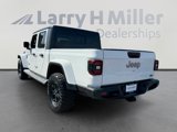 Used 2020 Jeep Gladiator Overland image 5