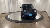 Used 2016 Jeep Renegade Latitude w/ Popular Equipment Group image 4