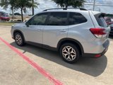 Used 2020 Subaru Forester Premium image 3