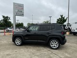 Used 2018 Jeep Renegade Latitude image 4