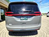 Used 2023 Chrysler Pacifica Touring-L image 6