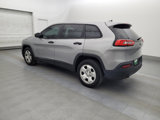 Used 2015 Jeep Cherokee Sport image 3