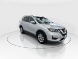 Used 2018 Nissan Rogue SV image 2