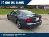 Used 2019 Volvo S60 T6 Momentum w/ Premium Package image 3