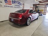 Used 2018 Chrysler 300 Limited w/ Safetytec Plus Group image 3