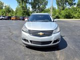 Used 2015 Chevrolet Traverse LT image 2