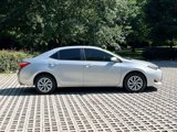 Used 2018 Toyota Corolla LE image 4