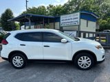 Used 2017 Nissan Rogue S image 2