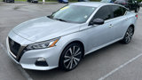 Used 2022 Nissan Altima 2.5 SR image 3