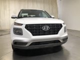 New 2025 Hyundai Venue SE image 2