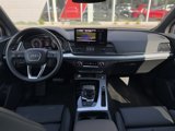 Certified 2025 Audi Q5 2.0T Premium w/ Convenience Plus Package image 6