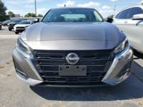 Used 2024 Nissan Altima 2.5 SV image 2