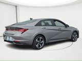 Used 2023 Hyundai Elantra SEL w/ Convenience Package image 4