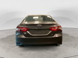 Used 2018 Toyota Camry LE image 4