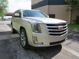 Used 2015 Cadillac Escalade Luxury image 4