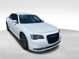 Used 2018 Chrysler 300 S image 3