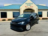 Used 2020 Chrysler Voyager Lxi image 2