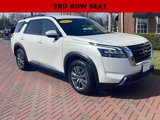 Used 2024 Nissan Pathfinder SV image 5