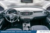 Used 2016 Kia Sorento LX w/ LX Convenience Package image 4