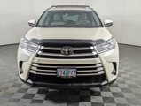 Used 2019 Toyota Highlander XLE image 2