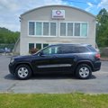 Used 2011 Jeep Grand Cherokee Laredo image 2
