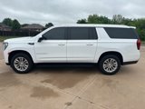 Used 2024 GMC Yukon XL SLE w/ Gmc Pro Safety Plus Package image 2