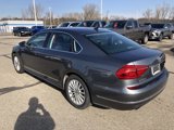 Used 2016 Volkswagen Passat 1.8T SE image 3
