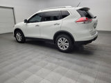 Used 2016 Nissan Rogue SV image 3