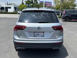 Certified 2019 Volkswagen Tiguan SE w/ Panoramic Sunroof Package image 5