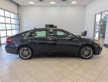 Used 2016 Toyota Avalon Limited image 2